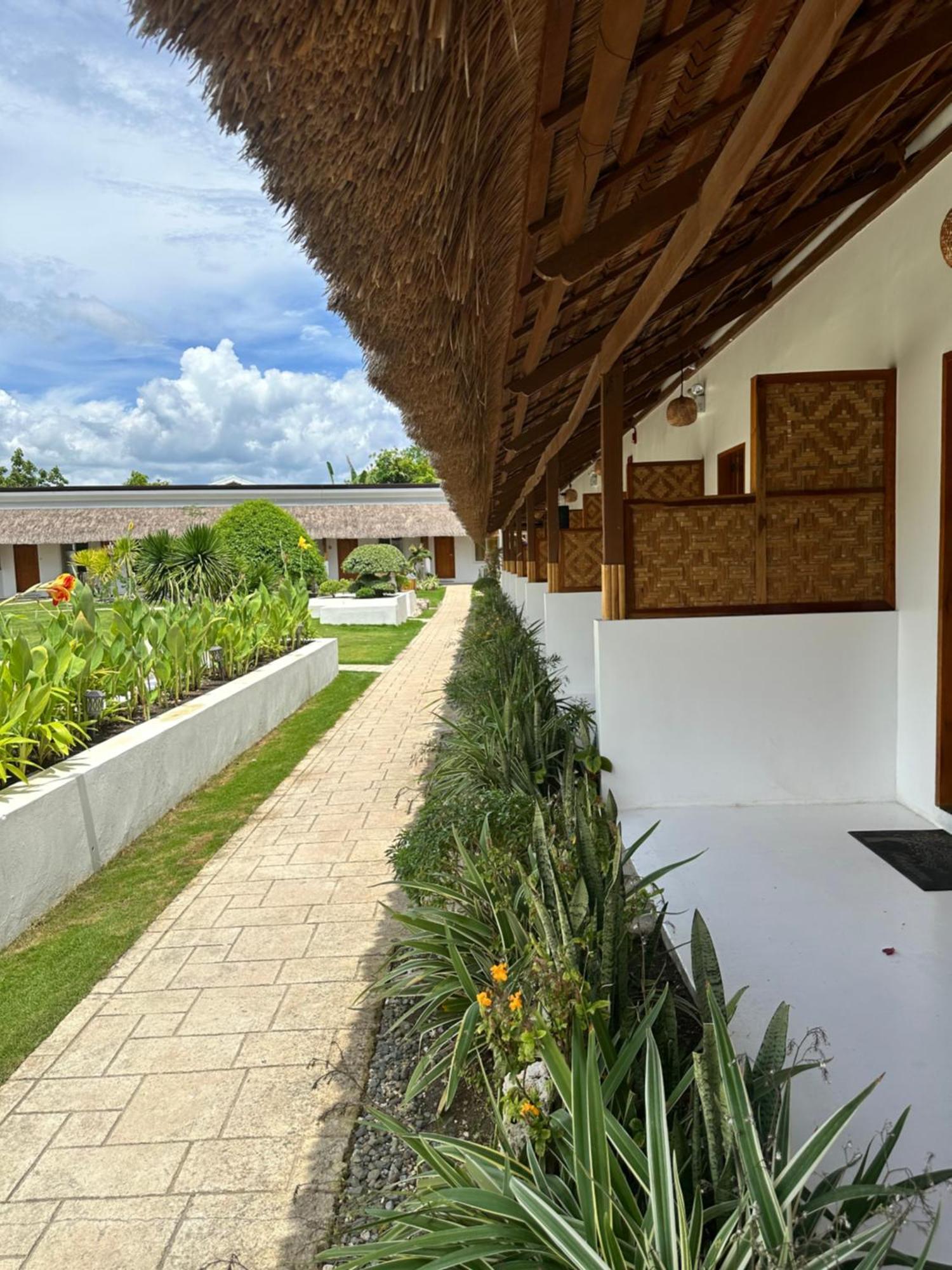 Treeshade Resort & Spa Moalboal Exterior foto